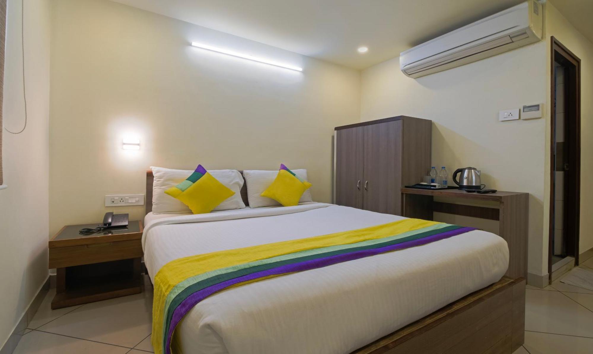 Itsy Hotels N Square Vijayawāda Exterior foto