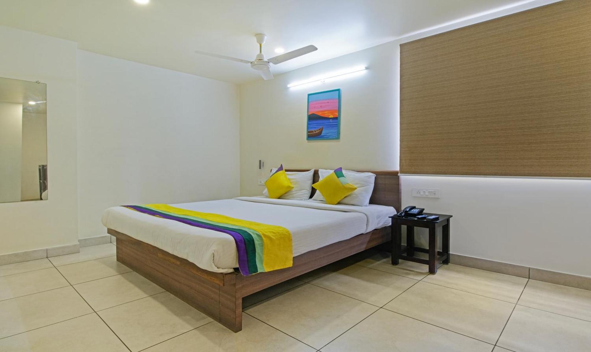 Itsy Hotels N Square Vijayawāda Exterior foto
